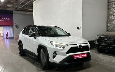 Toyota RAV4, 2021 год, 3 450 000 рублей, 1 фотография