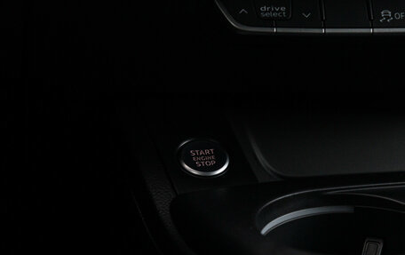 Audi A4, 2018 год, 2 590 000 рублей, 26 фотография