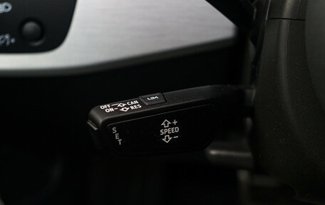 Audi A4, 2018 год, 2 590 000 рублей, 32 фотография