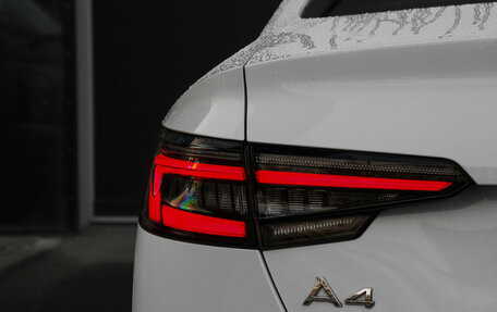 Audi A4, 2018 год, 2 590 000 рублей, 40 фотография