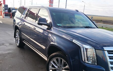 Cadillac Escalade IV, 2017 год, 6 000 000 рублей, 2 фотография