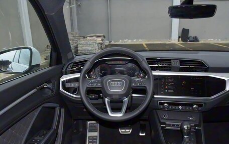 Audi Q3, 2025 год, 4 050 000 рублей, 11 фотография