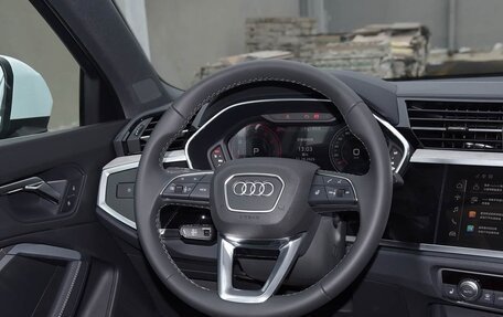 Audi Q3, 2025 год, 4 050 000 рублей, 12 фотография