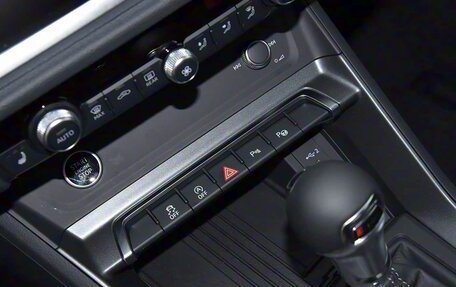 Audi Q3, 2025 год, 4 050 000 рублей, 13 фотография