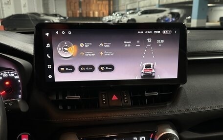 Toyota RAV4, 2021 год, 3 450 000 рублей, 12 фотография