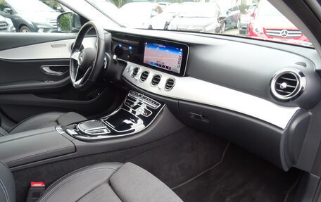 Mercedes-Benz E-Класс, 2022 год, 3 831 569 рублей, 6 фотография