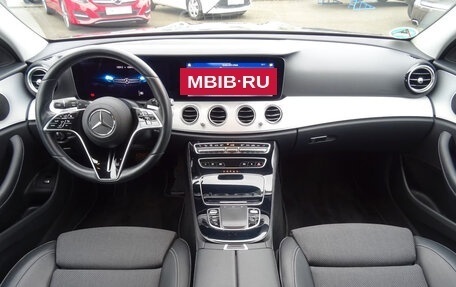 Mercedes-Benz E-Класс, 2022 год, 3 831 569 рублей, 10 фотография