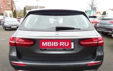 Mercedes-Benz E-Класс, 2022 год, 3 831 569 рублей, 20 фотография