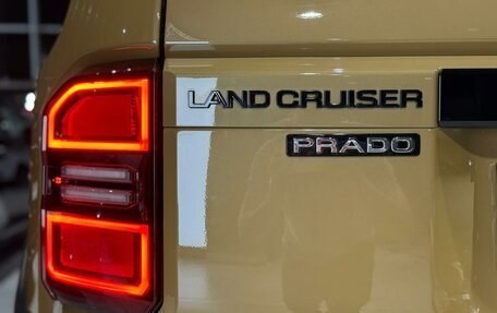 Toyota Land Cruiser Prado, 2024 год, 10 790 000 рублей, 5 фотография