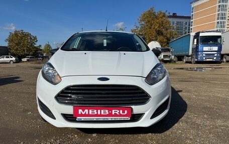 Ford Fiesta, 2015 год, 850 000 рублей, 6 фотография