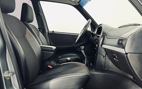 Chevrolet Niva I рестайлинг, 2015 год, 700 000 рублей, 13 фотография