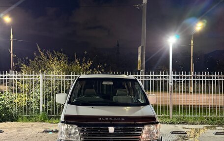 Nissan Elgrand I, 2000 год, 825 000 рублей, 5 фотография