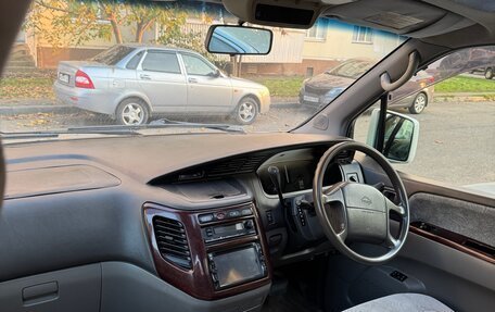 Nissan Elgrand I, 2000 год, 825 000 рублей, 9 фотография