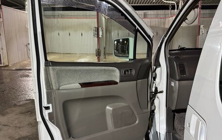 Nissan Elgrand I, 2000 год, 825 000 рублей, 12 фотография