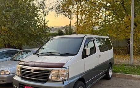 Nissan Elgrand I, 2000 год, 825 000 рублей, 1 фотография