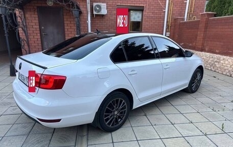 Volkswagen Jetta VI, 2013 год, 825 000 рублей, 2 фотография
