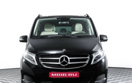 Mercedes-Benz V-Класс, 2017 год, 4 990 000 рублей, 2 фотография