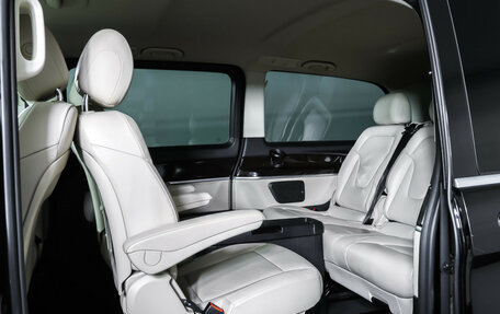 Mercedes-Benz V-Класс, 2017 год, 4 990 000 рублей, 13 фотография