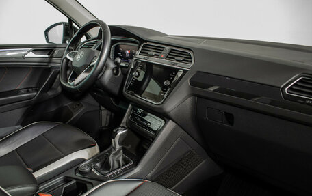 Volkswagen Tiguan II, 2021 год, 3 400 000 рублей, 10 фотография