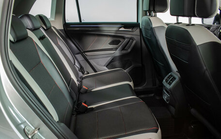 Volkswagen Tiguan II, 2021 год, 3 400 000 рублей, 11 фотография