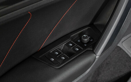 Volkswagen Tiguan II, 2021 год, 3 400 000 рублей, 19 фотография