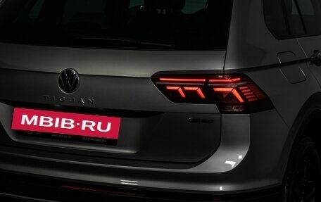 Volkswagen Tiguan II, 2021 год, 3 400 000 рублей, 24 фотография