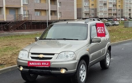 Chevrolet Niva I рестайлинг, 2010 год, 380 000 рублей, 6 фотография