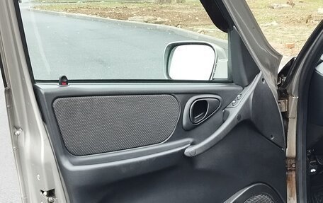 Chevrolet Niva I рестайлинг, 2010 год, 380 000 рублей, 18 фотография