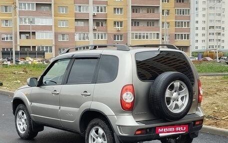 Chevrolet Niva I рестайлинг, 2010 год, 380 000 рублей, 8 фотография