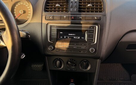 Volkswagen Polo VI (EU Market), 2016 год, 850 000 рублей, 26 фотография