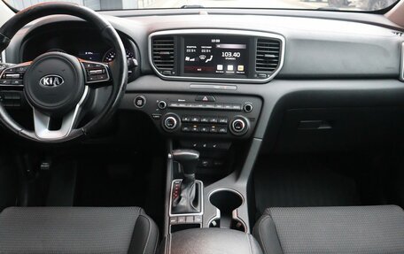 KIA Sportage IV рестайлинг, 2020 год, 2 299 000 рублей, 6 фотография