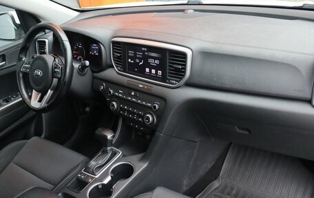 KIA Sportage IV рестайлинг, 2020 год, 2 299 000 рублей, 11 фотография