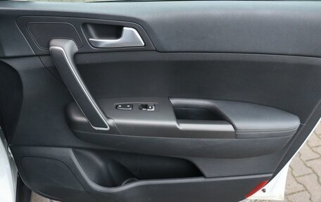 KIA Sportage IV рестайлинг, 2020 год, 2 299 000 рублей, 14 фотография