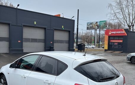 Opel Astra J, 2011 год, 700 000 рублей, 4 фотография