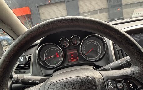 Opel Astra J, 2011 год, 700 000 рублей, 6 фотография