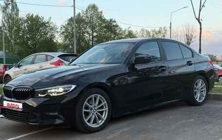 BMW 3 серия, 2019 год, 2 800 000 рублей, 2 фотография