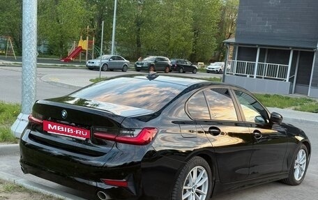 BMW 3 серия, 2019 год, 2 800 000 рублей, 3 фотография