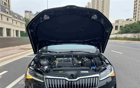 Skoda Superb III рестайлинг, 2022 год, 2 350 000 рублей, 8 фотография