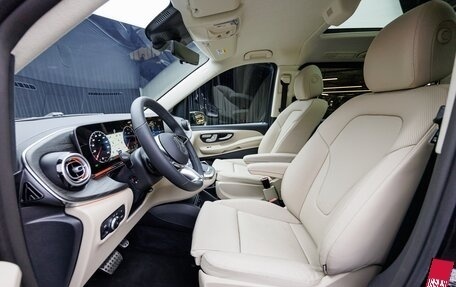 Mercedes-Benz V-Класс, 2025 год, 14 980 000 рублей, 11 фотография