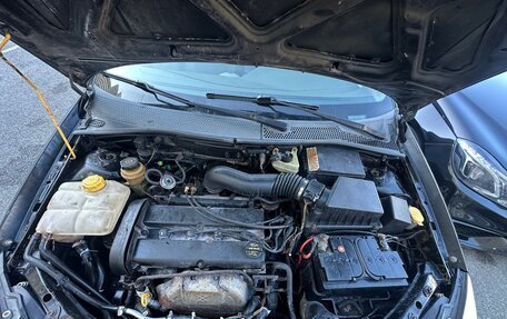 Ford Focus IV, 2003 год, 230 000 рублей, 3 фотография