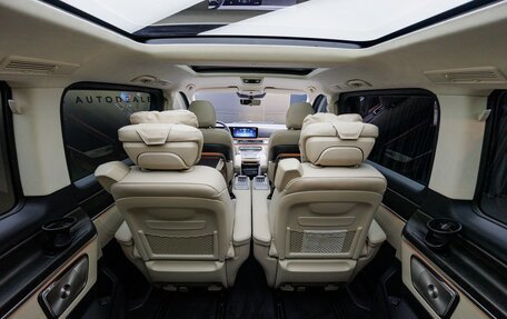 Mercedes-Benz V-Класс, 2025 год, 14 980 000 рублей, 36 фотография