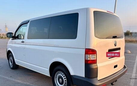 Volkswagen Transporter T5 рестайлинг, 2010 год, 1 990 000 рублей, 7 фотография