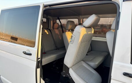 Volkswagen Transporter T5 рестайлинг, 2010 год, 1 990 000 рублей, 16 фотография