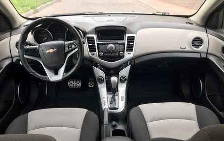 Chevrolet Cruze II, 2011 год, 669 000 рублей, 9 фотография
