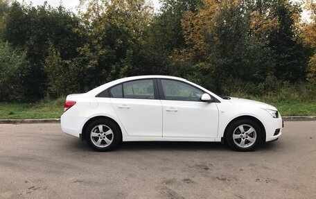 Chevrolet Cruze II, 2011 год, 669 000 рублей, 8 фотография