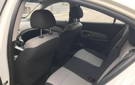 Chevrolet Cruze II, 2011 год, 669 000 рублей, 15 фотография