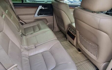 Toyota Land Cruiser 200, 2012 год, 3 799 000 рублей, 20 фотография