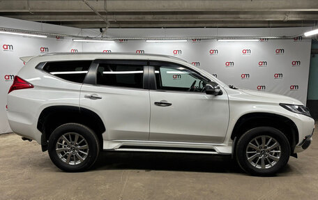 Mitsubishi Pajero Sport III рестайлинг, 2019 год, 2 899 000 рублей, 8 фотография