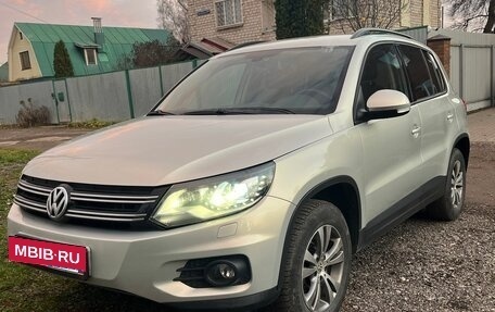 Volkswagen Tiguan I, 2012 год, 1 499 000 рублей, 2 фотография