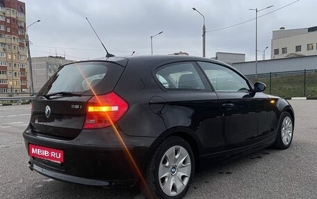 BMW 1 серия, 2009 год, 860 000 рублей, 6 фотография